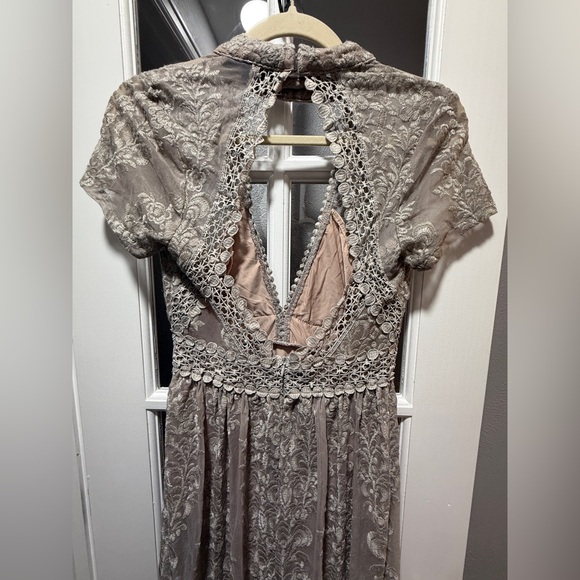 NWOT Olivaceous Sheer Lace Maxi Dress - Picture 14 of 15